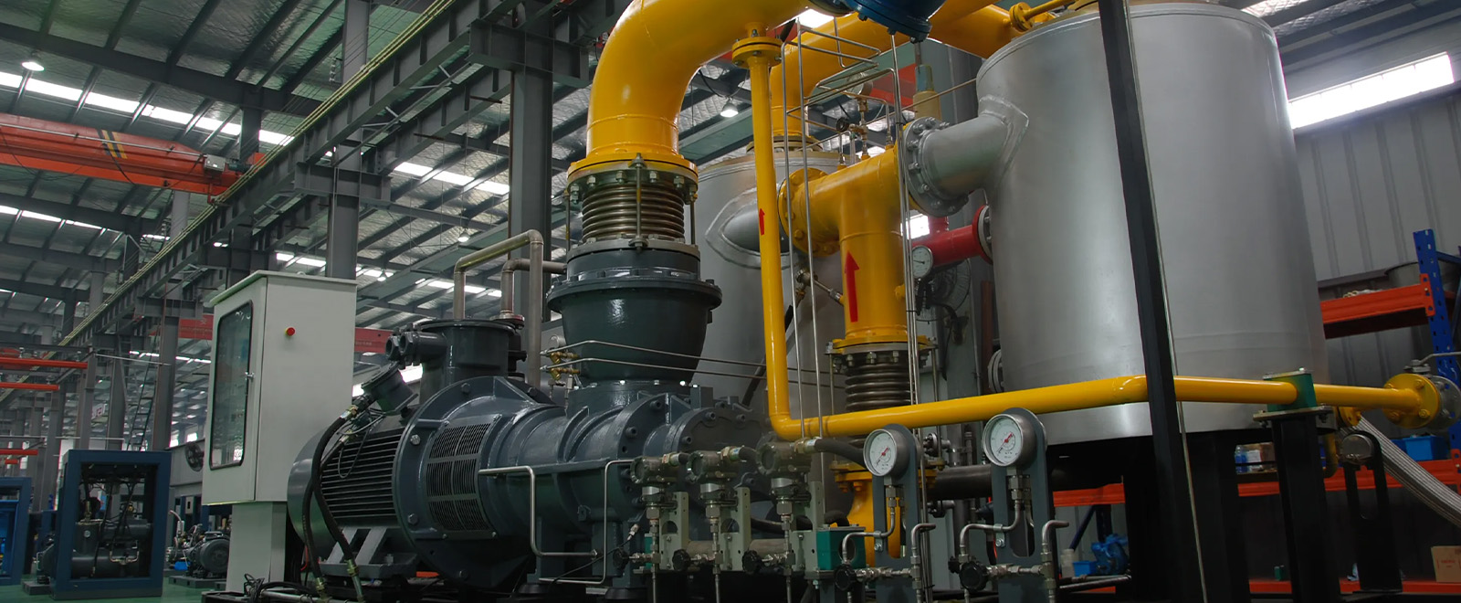 Application of hydraulic pump and motor, air compressor
